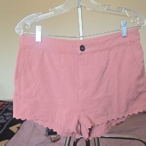Rhythm Rose Pink High-Waist Scalloped Shorts Waist 16 Hip 19 Rise 11